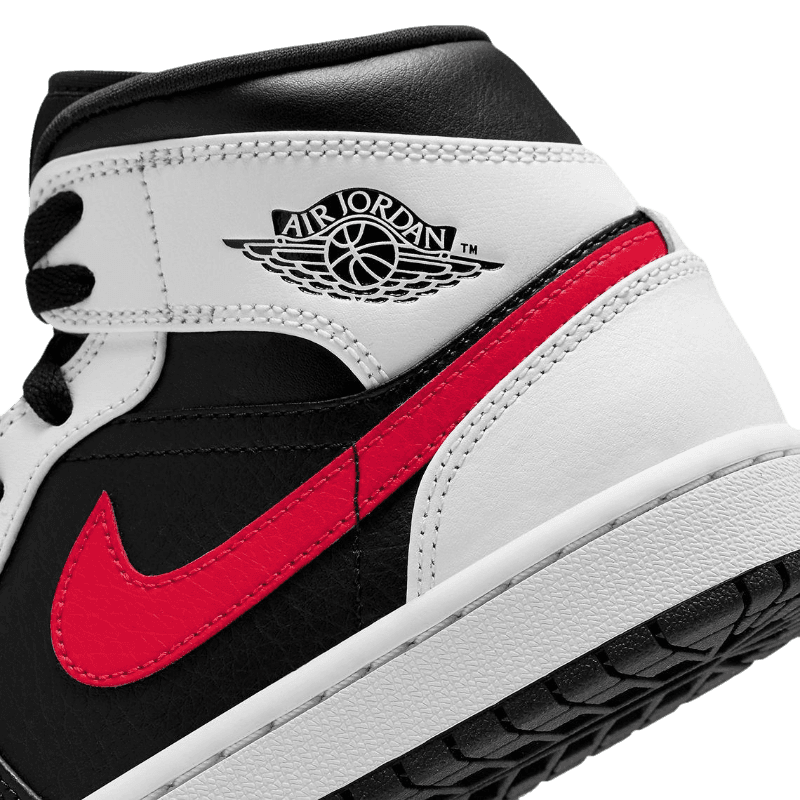 Air Jordan 1 Mid Chile Red