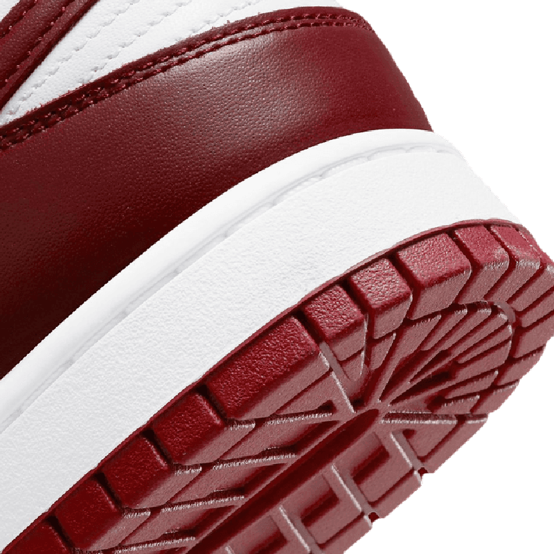Dunk Low Team Red