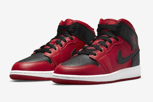 Nike Air Jordan 1 Mid Reverse Bred