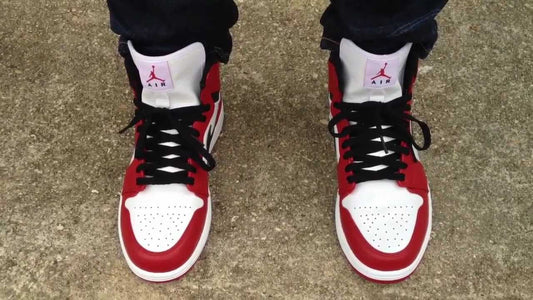 Air Jordan 1 Mid: 4 Passos para saber se é falso