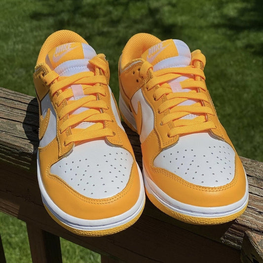 Sneaker Tênis Nike Dunk Low Laser Orange Laranja e Branco Feminino