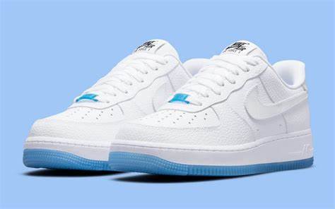 NIKE AIR FORCE 1 SUN ACTIVATED SNEAKER BRANCO