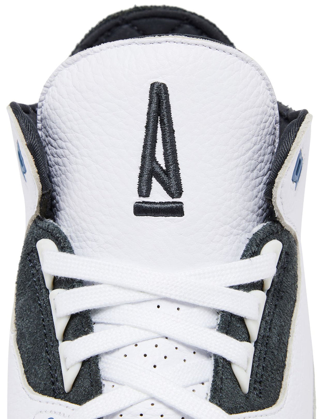 Novo Air Jordan será lançado em Março: Ma Maniére x Air Jordan 3 "Diffused Blue"