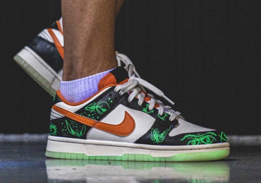 NIKE DUNK LOW HALLOWEEN