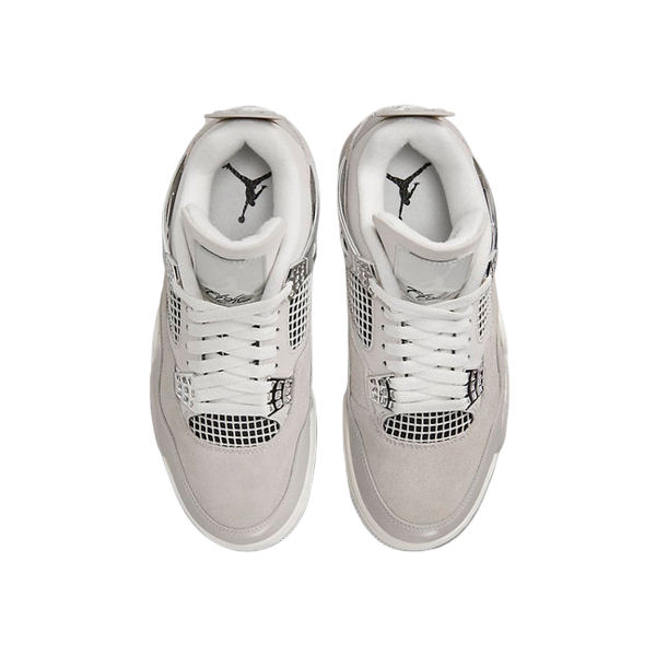 Air Jordan 4 Frozen Moments