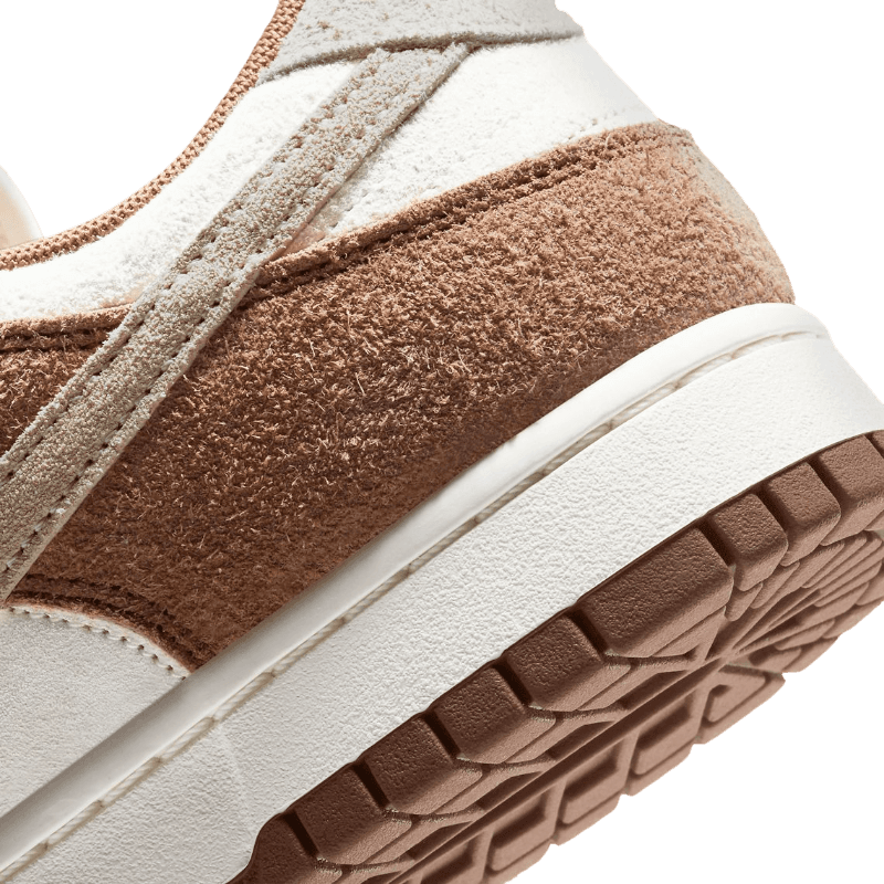 Dunk Low Medium Curry