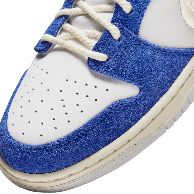 Dunk Low SB Fly Streetwear